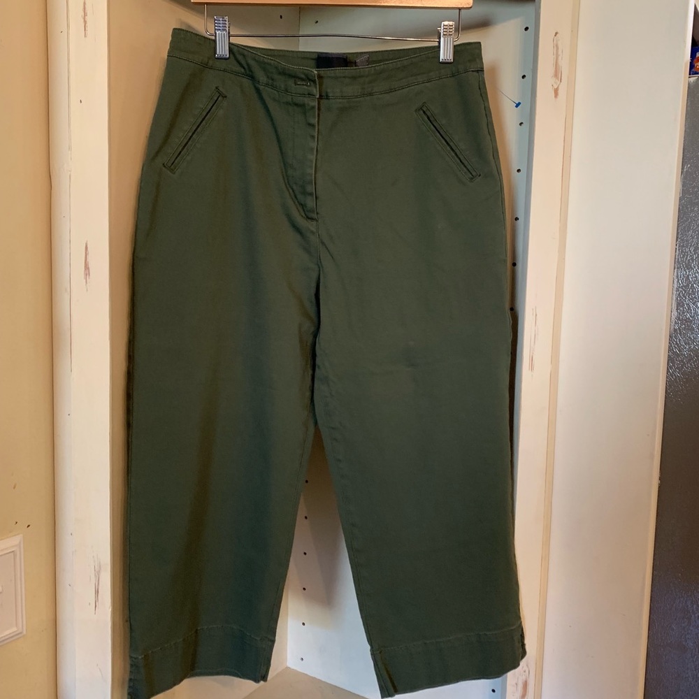 Additions Chico’s Women’s crop Capri Pants